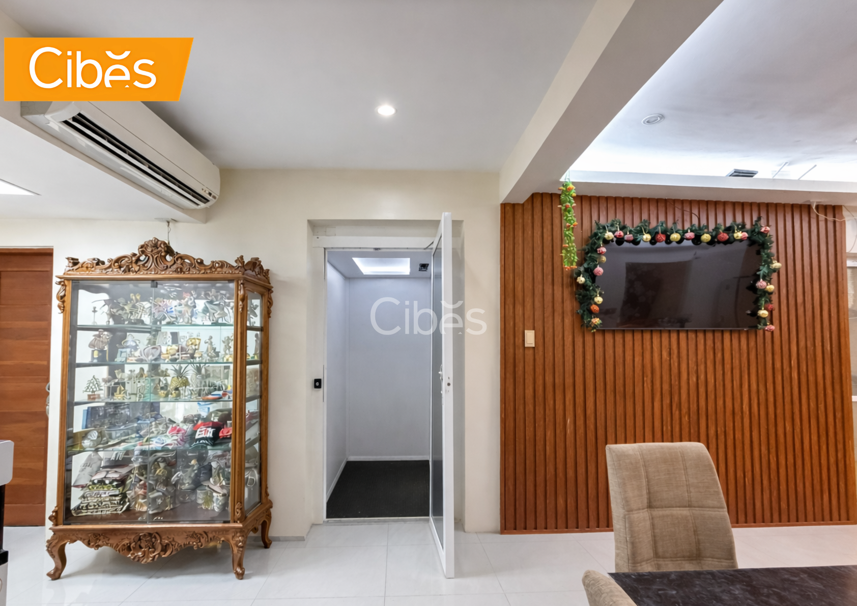 Huyện Bình Chánh, TP HCM - thang máy Voyager V70 Elegance lắp đặt trong giếng thang cho nhà ở sẵn4